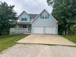 Building Photo - Available 6/21