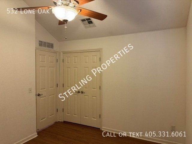 Building Photo - 532 Lone Oak Dr