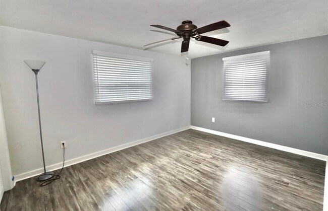 Building Photo - 3220 Rock Royal Dr