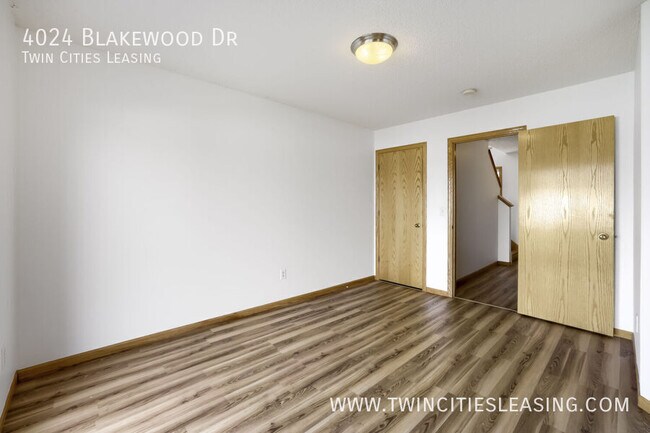 Building Photo - 4024 Blakewood Dr