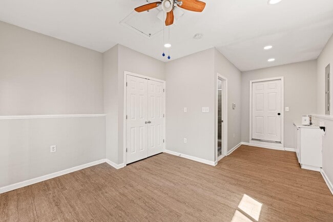 Building Photo - 8635 Old Mt Vernon Rd