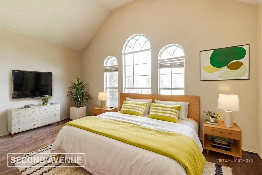 Building Photo - 2124 Amber Springs