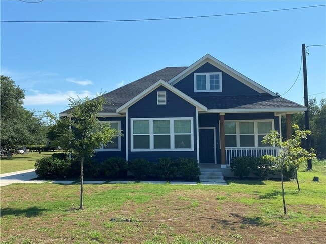 Building Photo - 606 W 1st St