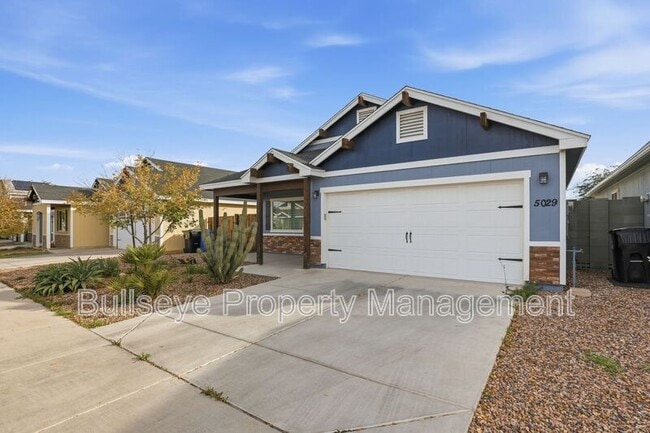 Building Photo - 5029 S 11th Pl