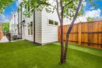 Building Photo - 6319 Richmond Ave