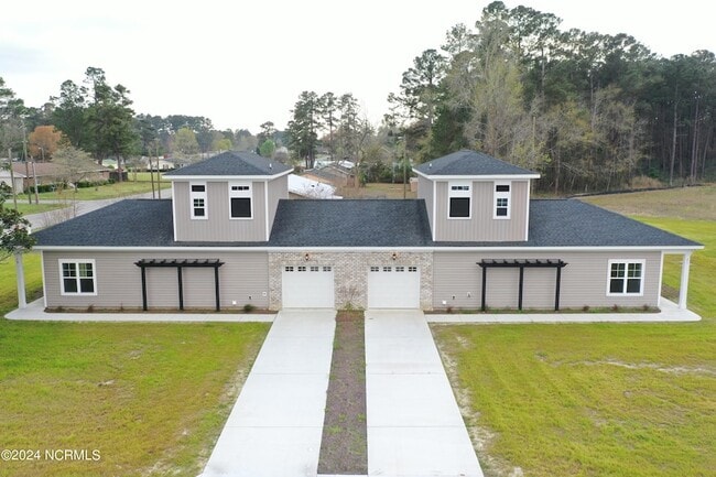 Building Photo - 21 Crew Ct