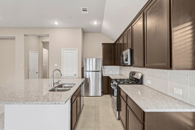 Building Photo - 1322 Wild Mustang Trl