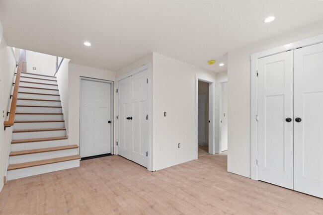 Building Photo - 3114 Parade Rd