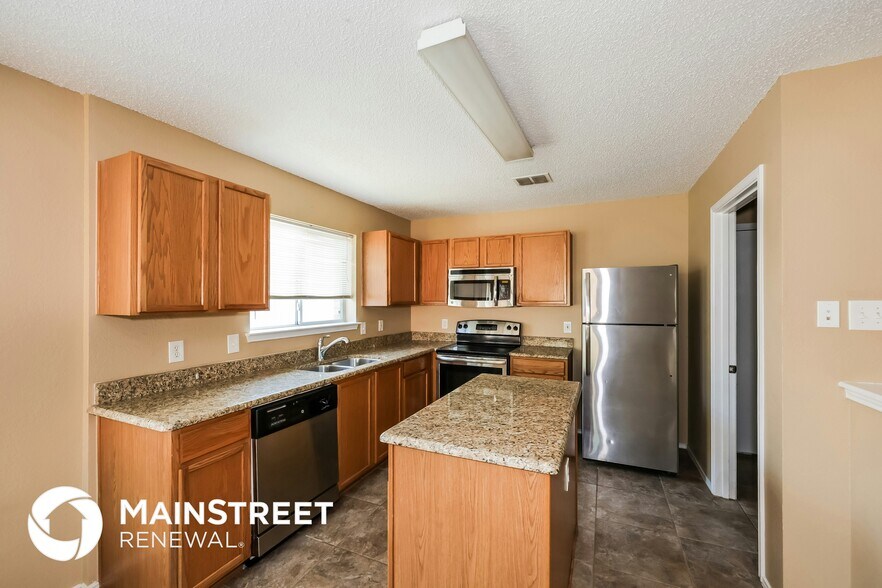 Building Photo - 9136 Whistlewood Dr