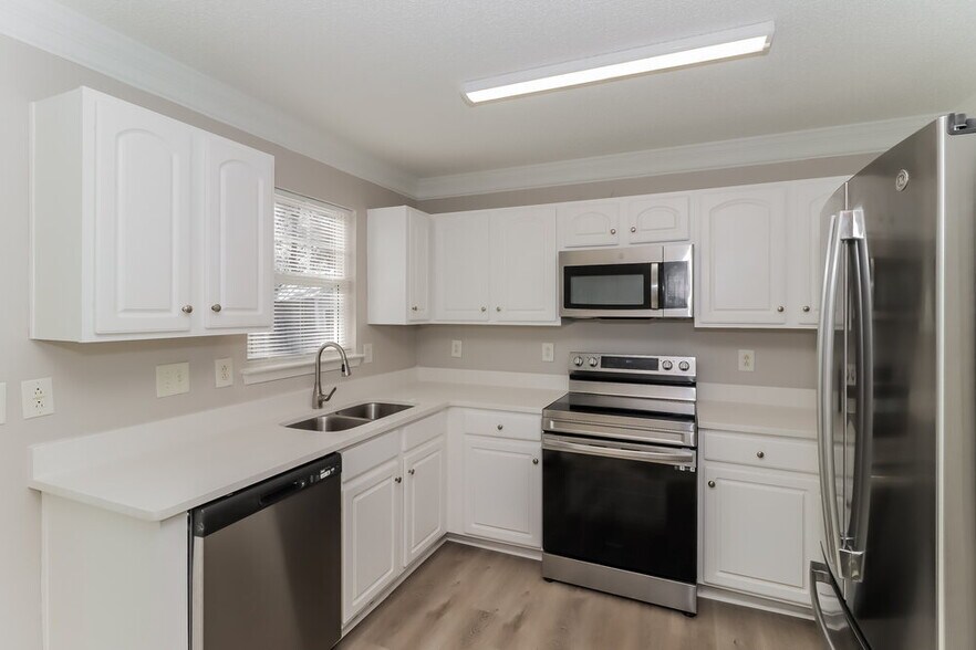 Building Photo - 2726 Thistle Brook Dr