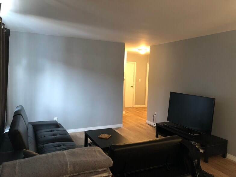 Family Room - 4529 W 173rd St