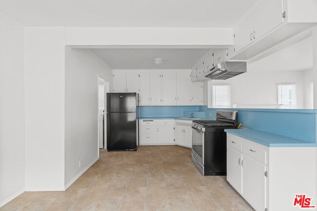 Building Photo - 11813 Gateway Blvd