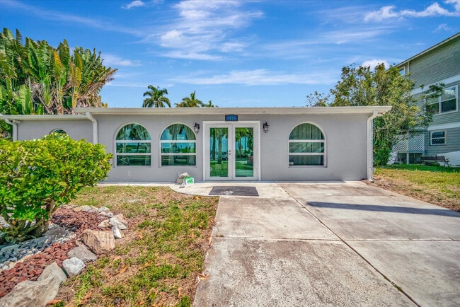 Building Photo - 4408 E Riverside Dr