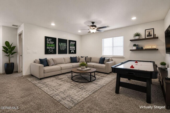 Building Photo - 14705 Tierra Escape Ave
