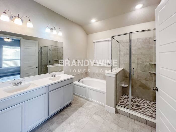 Building Photo - 9620 Oxbow Ln