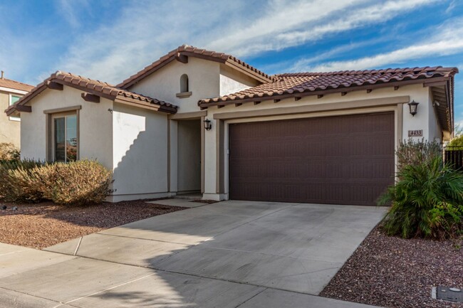 Building Photo - Move-In Ready Home with Verrado Amenities!