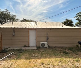 Building Photo - Backhouse Efficiency For Rent