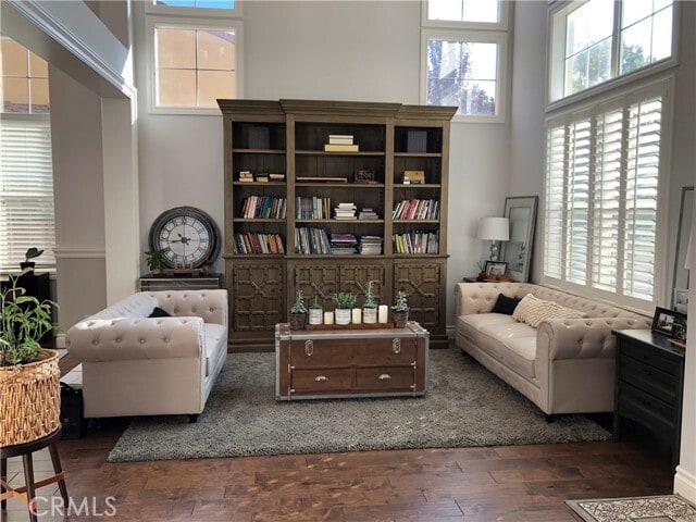 Building Photo - 5817 Cattleya Dr