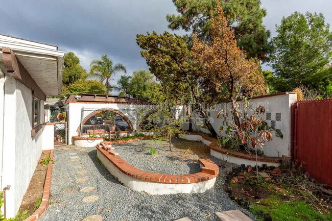 Building Photo - 3725 Orion Dr