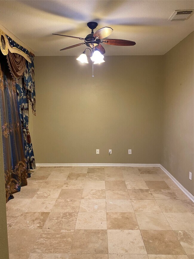 Building Photo - 2714 Orchard Creek Ln