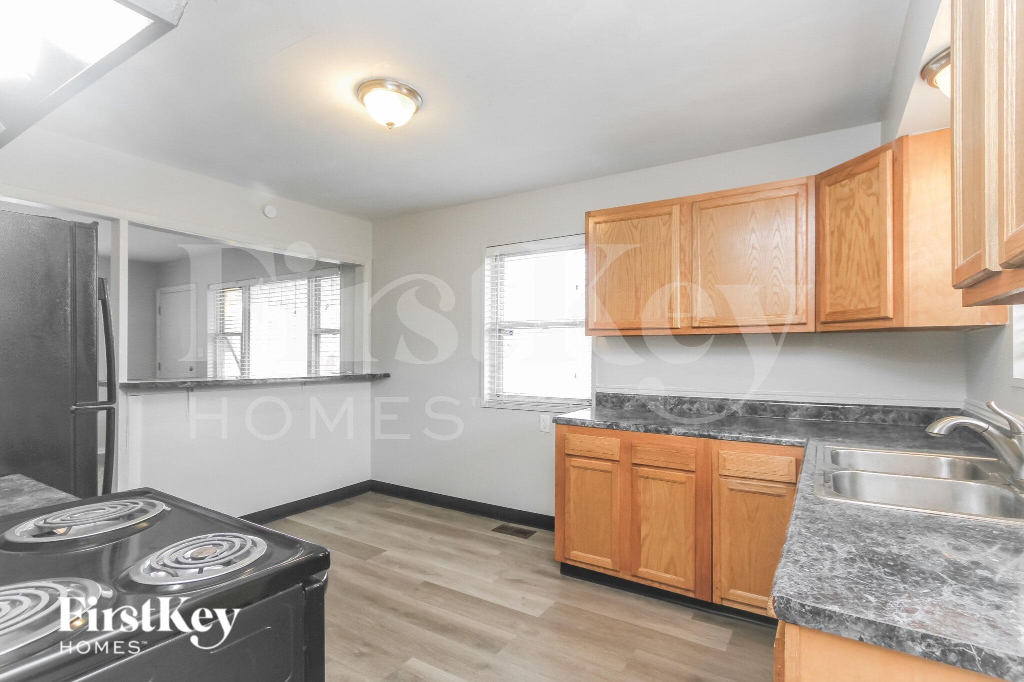 Building Photo - 3940 N Graham Ave