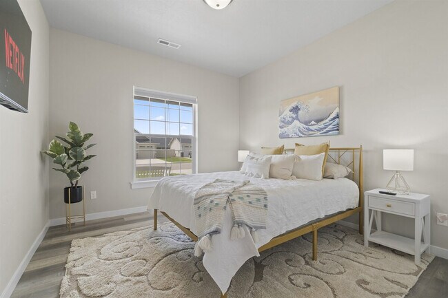 Building Photo - 8311 E Stone Valley St