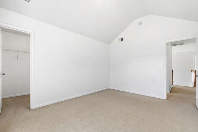 Building Photo - 1255 Wondering Way