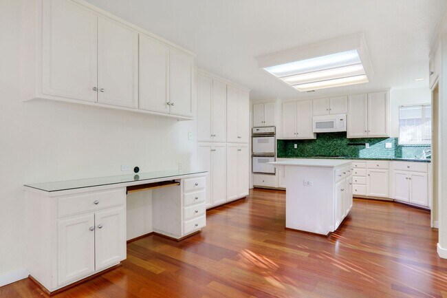 Building Photo - South Davis Home in quiet Cul-de-sac