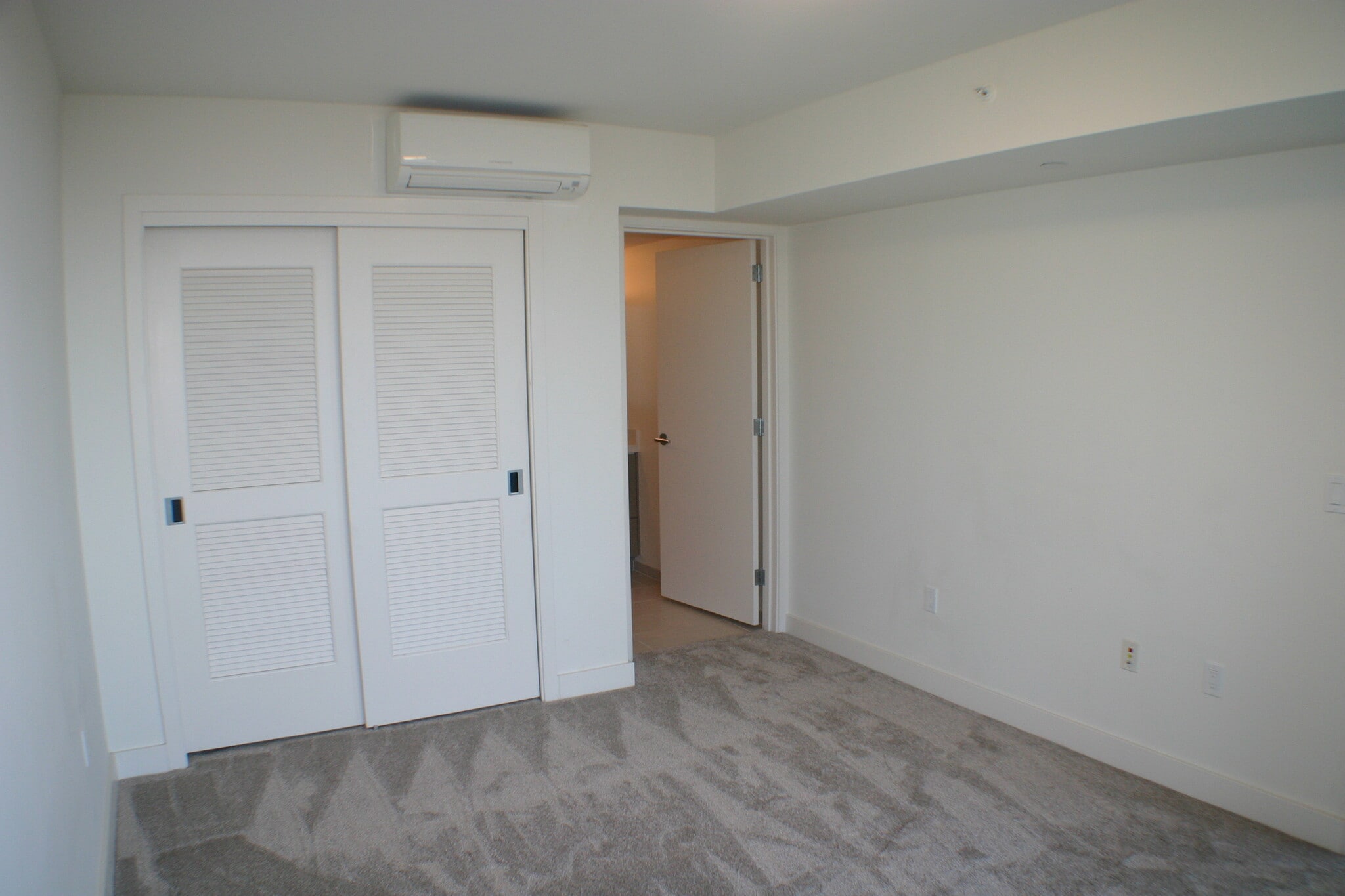 Building Photo - 600 Ala Moana Blvd
