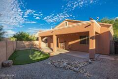 Building Photo - 2215 E Stone Stable Dr