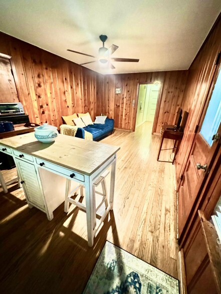 Building Photo - 4017 Osby Dr