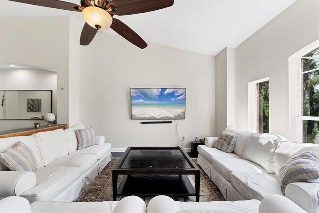 Building Photo - 5469 46th Ct W