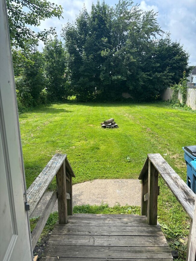 Building Photo - Section 8 accepted