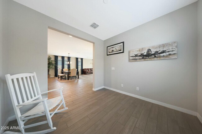 Building Photo - 8419 S 164th Dr