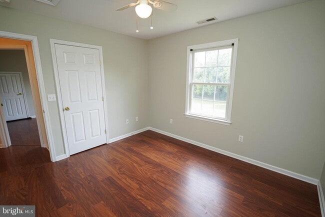 Building Photo - 1331 Aspen Dr