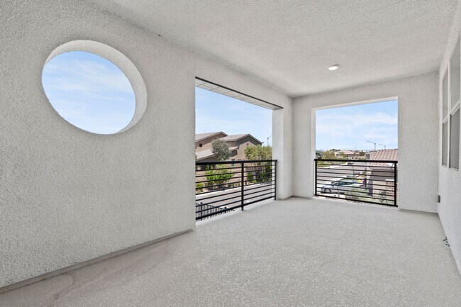 Building Photo - Skye Canyon Pool Home with First-Floor Primary Suite