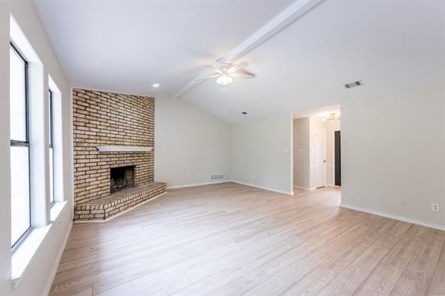 Building Photo - 1105 Bayshore Dr