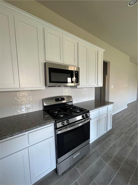 Building Photo - 208 Rollingwood Dr