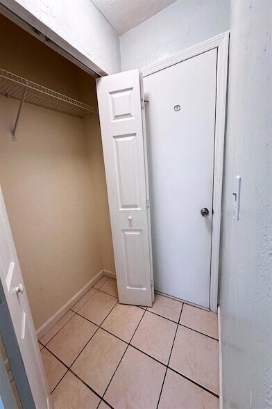 Building Photo - 6171 Heather St