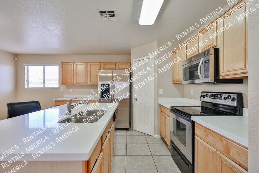 Building Photo - 16176 W Statler St