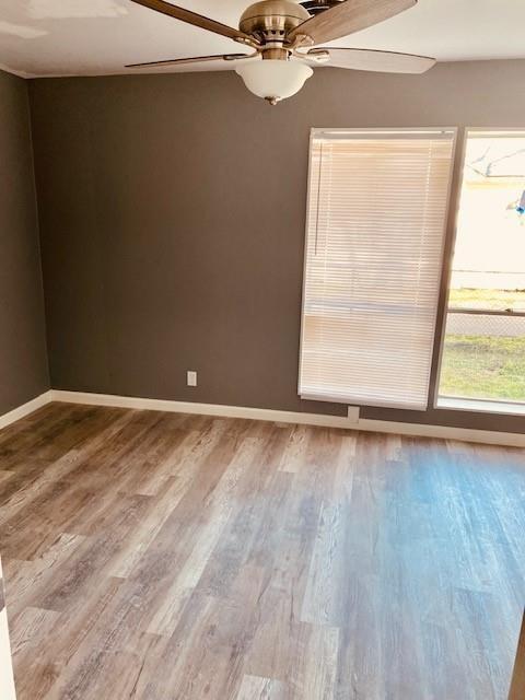 Building Photo - 525 E Caney St