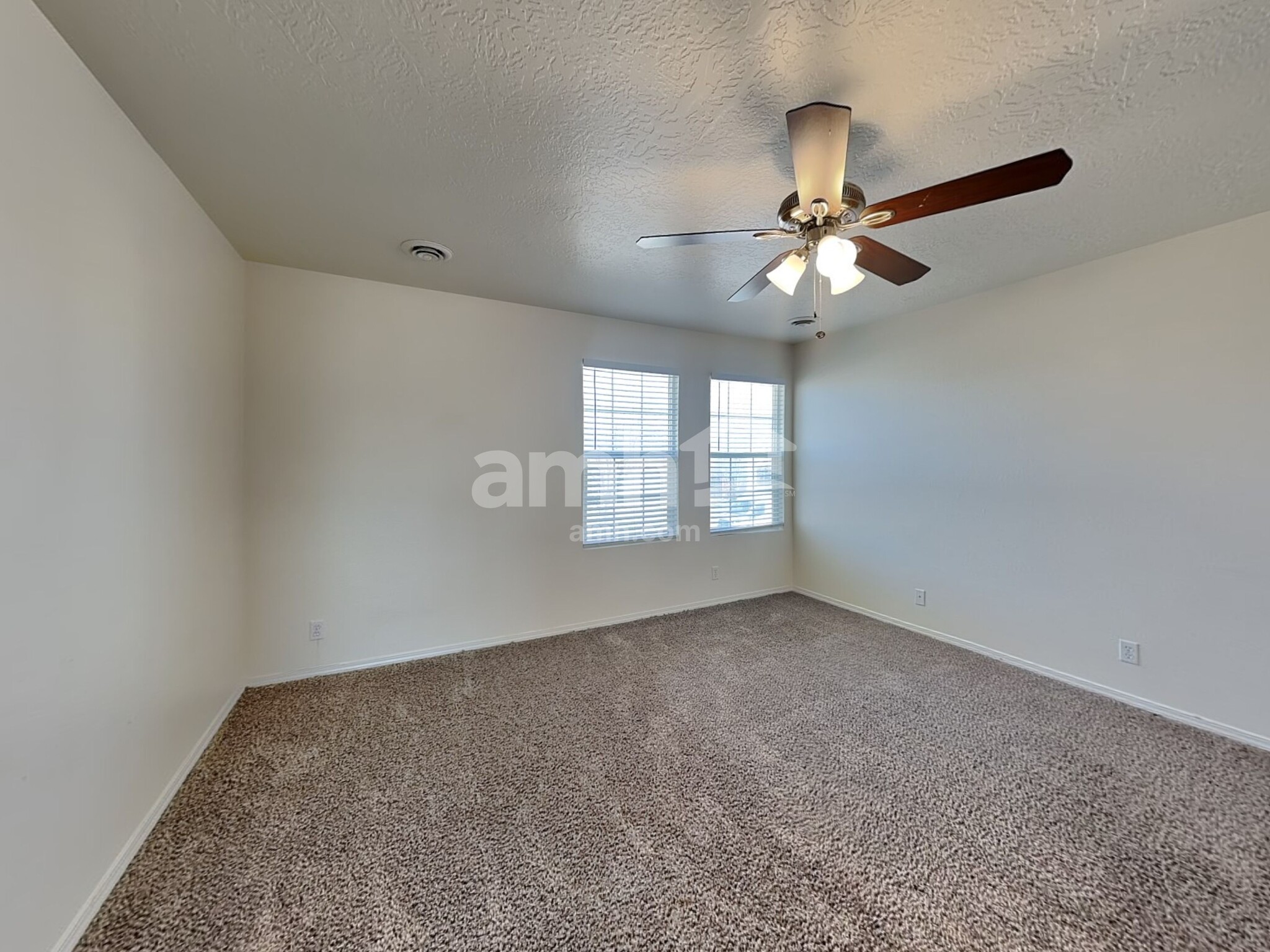 Building Photo - 895 E Folgado Ct