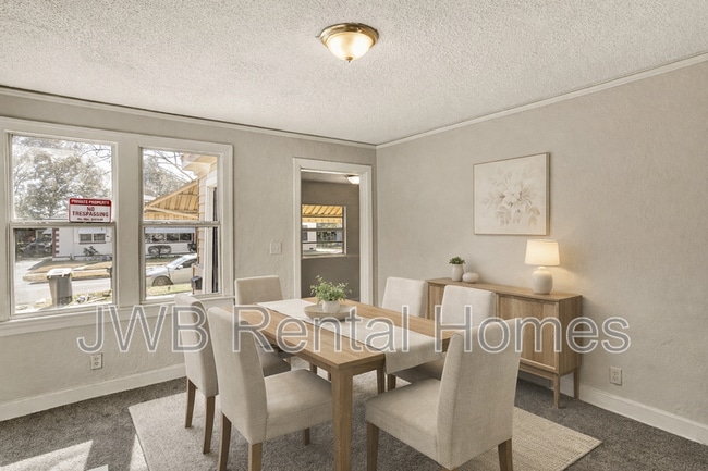 Building Photo - 1171 W 12th St