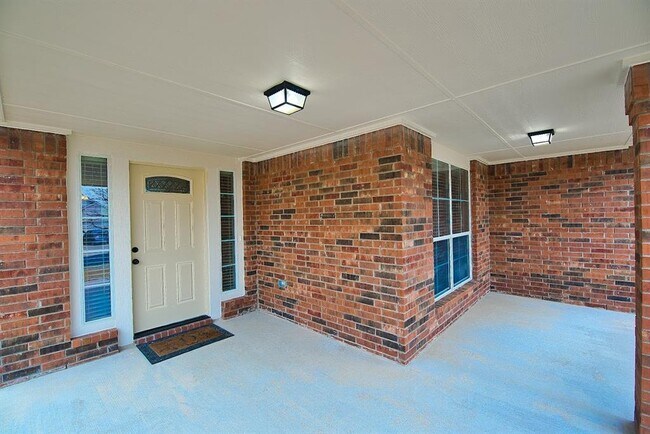 Building Photo - 2439 Pearson Way