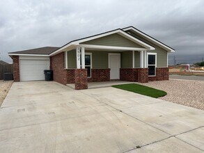 Building Photo - Available June in Frenship ISD: 3-Bedroom, 2-Bath Home!