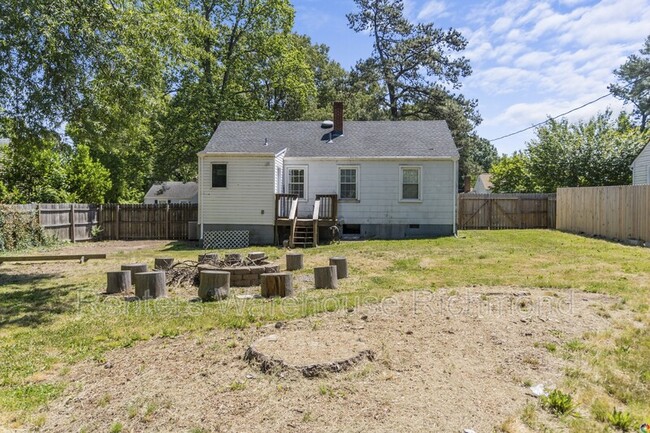 Building Photo - 1516 Fort Hill Dr