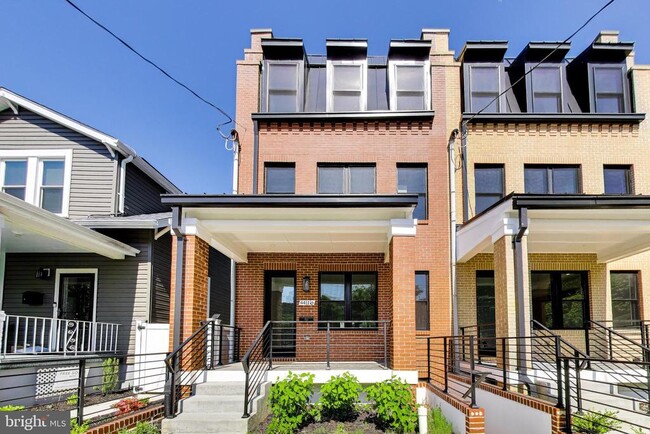 Building Photo - 4411 Illinois Ave NW