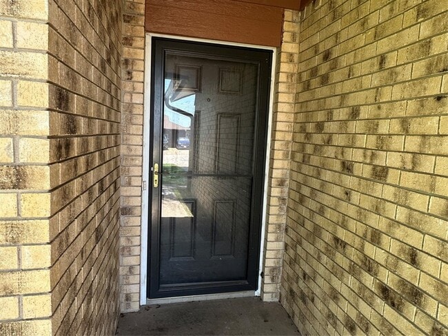 Building Photo - 917 Cherrywood Trail