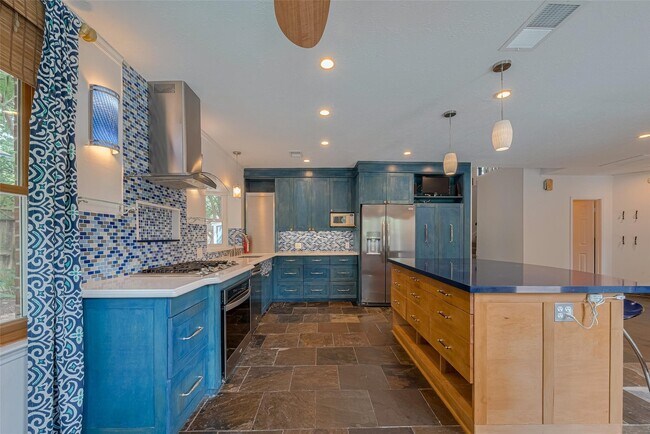 Building Photo - 3614 Spring Arbor Way