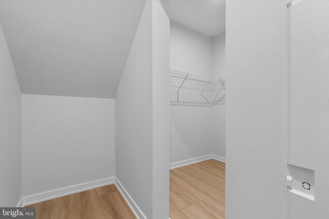 Building Photo - 4765 Sully Pt Ln